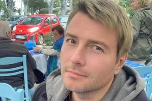 «Великий, обеспеченный и обаятельный»: с кем позирует Николай Басков на отдыхе?