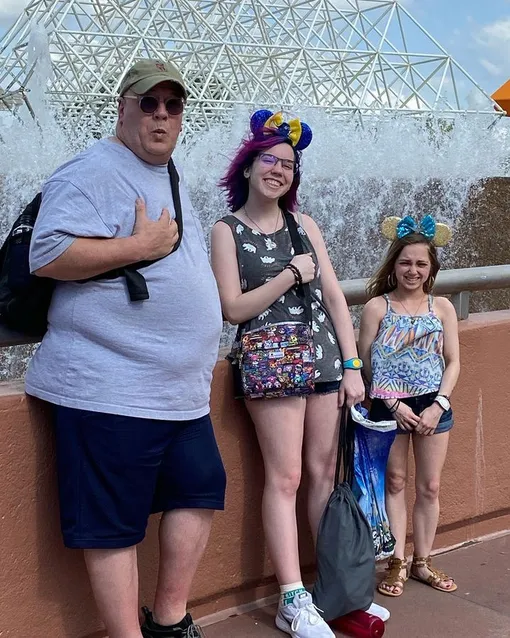 Шона Рэй (справа) с родителями