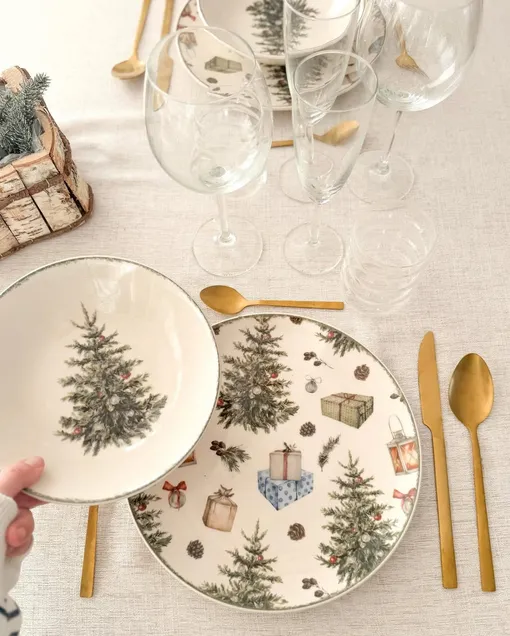 Посуда с новогодними мотивами