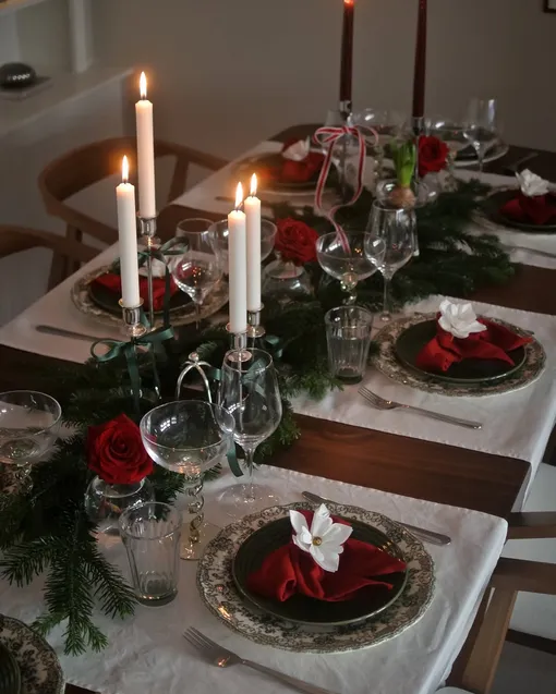 Дорожка из лапника на новогодний стол