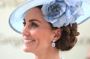Какой оригинальный головной убор может надеть Кейт Миддлтон на коронацию? И как он связан с матерью принцессы