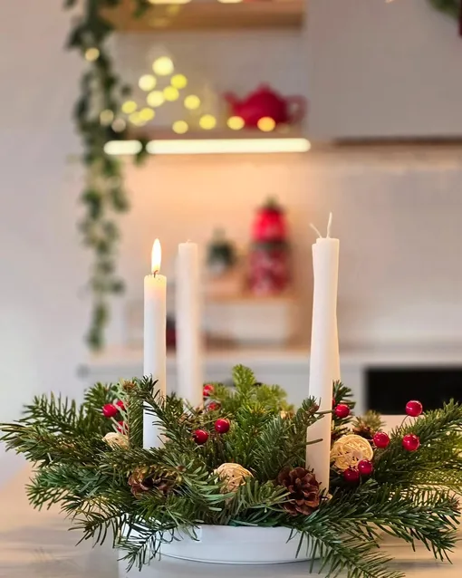 Венок из лапника на новогодний стол