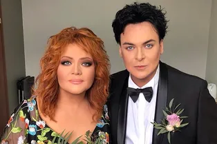 «Я пытался до последнего сохранить семью»: певец Юлиан разводится с женой «Я пытался до последнего сохранить семью»: певец Юлиан разводится с женой