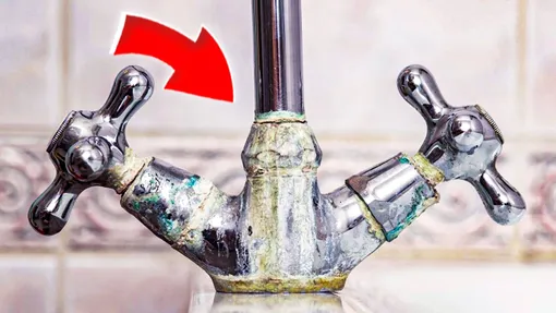 Домашние средства для чистки сантехники от налёта: что работает, а что — нет