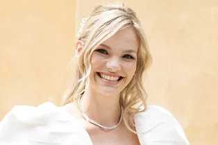 Войдёт в историю: как выглядит свадебное платье-трансформер новоиспечённой супруги принца Лихтенштейна