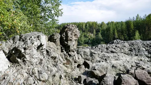 Потухший вулкан Гирвас Потухший вулкан Гирвас