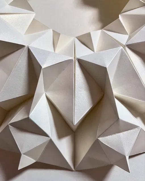 Картонный 3D-барельеф фото Картонный 3D-барельеф фото