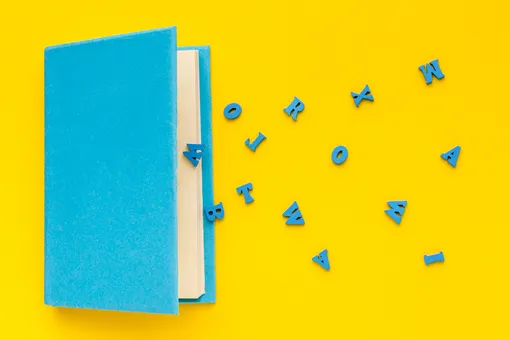 Кембриджский словарь выбрал слово года — и оно про наши отношения с чат-ботами