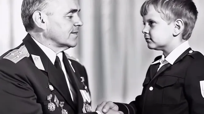 Нажми и смотри