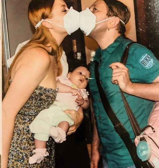 Шура Би-2 с женой и дочерью в 2010 году