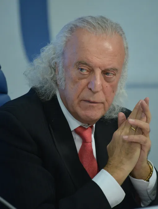 Илья Резник