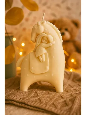 Интерьерная свеча «Лошадка и девочка»