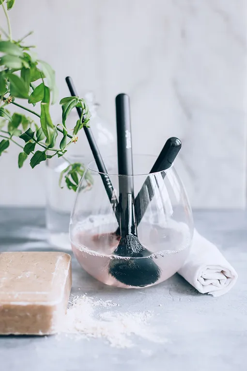 «Банный день»: наводим порядок в косметичке по всем правилам «Банный день»: наводим порядок в косметичке по всем правилам