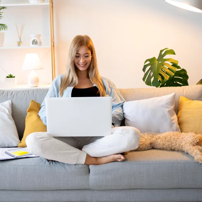 Быть самозанятым — выгодно или нет? Эксперты раскрыли все плюсы и минусы