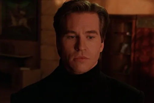 «Не хотел признавать этот диагноз»: звезда «Бэтмена» Вэл Килмер рассказал о раке горла «Не хотел признавать этот диагноз»: звезда «Бэтмена» Вэл Килмер рассказал о раке горла