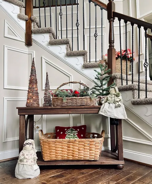 новогоднее украшение лестницы новогоднее украшение лестницы