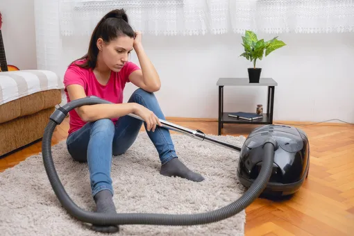 Спасение пылесоса: как вернуть ему былую мощь без похода в сервисный центр Спасение пылесоса: как вернуть ему былую мощь без похода в сервисный центр