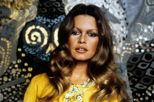 «Люблю матрёшек, борщ и блины»: Ксения Собчак вспомнила о встрече с Брижит Бардо «Люблю матрёшек, борщ и блины»: Ксения Собчак вспомнила о встрече с Брижит Бардо