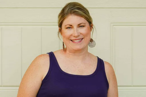 Женщина с тремя детьми услышала от врача: «Это просто материнство» — но это был рак IV стадии Женщина с тремя детьми услышала от врача: «Это просто материнство» — но это был рак IV стадии