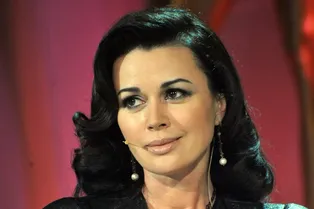 «Болезнь очень страшная»: дочь Анастасии Заворотнюк о переменах состояния матери