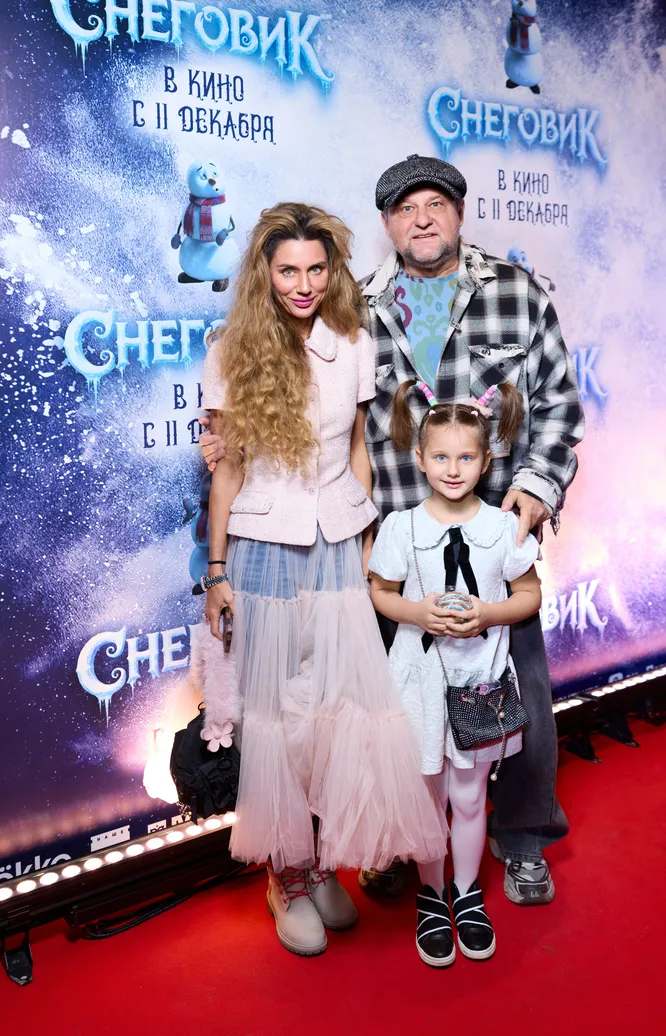 Александр Самойленко с семьей