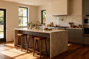 Прощай, серый! Как выглядит цвет «тёплый хаки» — новый лидер нейтральных оттенков 2026 года