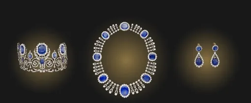 Тиара, ожерелье и пара серег, которые носили королева Гортензия и королева Мария-Амели Тиара, ожерелье и пара серег, которые носили королева Гортензия и королева Мария-Амели