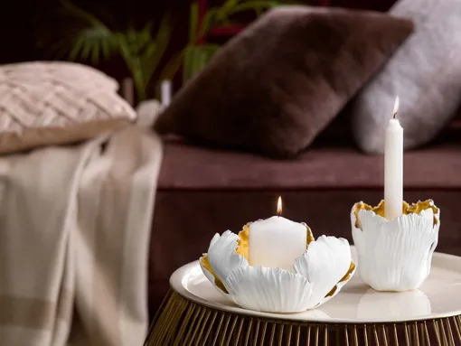 Декоративный подсвечник «Камелия»