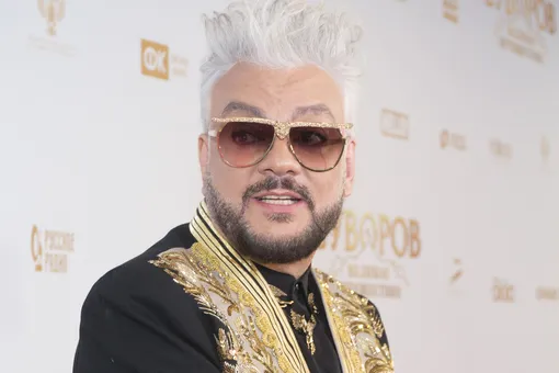 Филиппу Киркорову пришлось извиняться за номер, посвященный матери