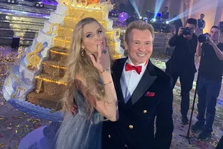 Дочь Александра Малинина выходит замуж и показала кольцо с бриллиантами