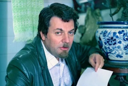 Александр Ширвиндт добавляет в омлет «секретный» ингредиент Александр Ширвиндт добавляет в омлет «секретный» ингредиент