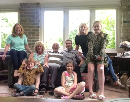 Пит и Энди с женами и детьми