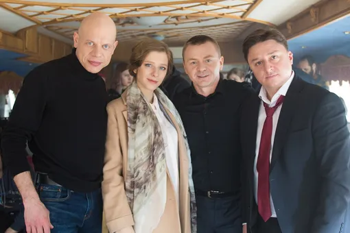 «Ни дать, ни взять!» Лагашкин, Арзамасова и Сычев в комедии «Проклятый чиновник» «Ни дать, ни взять!» Лагашкин, Арзамасова и Сычев в комедии «Проклятый чиновник»