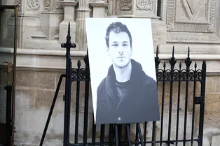 В Париже простились с актёром Гаспаром Ульелем, разбившимся в горах