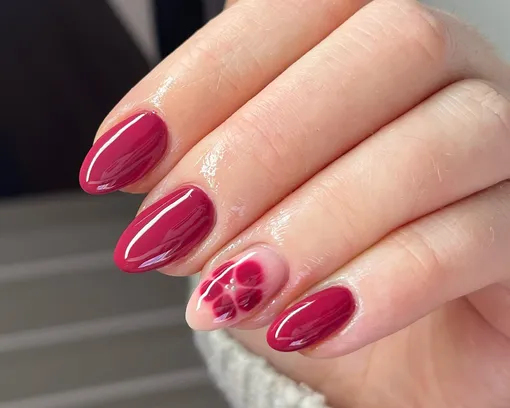 Праздничный формальный маникюр