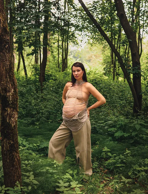 Джинсы, GLORIA JEANS; платье, NAMELAZZ; кафф, CAMILLE SURAULT (POISON DROP) Джинсы, GLORIA JEANS; платье, NAMELAZZ; кафф, CAMILLE SURAULT (POISON DROP)