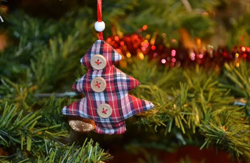 Ёлка 2026: как сделать декор отражением вашей истории