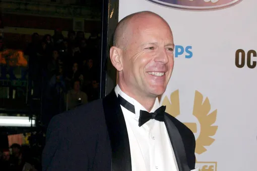 «Гламурная и крутая»: как выглядит мама Брюса Уиллиса в 90 лет