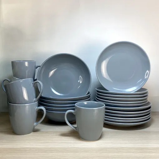 Серый (особенно холодные тона) Серый (особенно холодные тона)