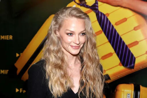 «Вы прямо как статуя»: Светлана Ходченкова впечатлила эффектным образом в Эрмитаже