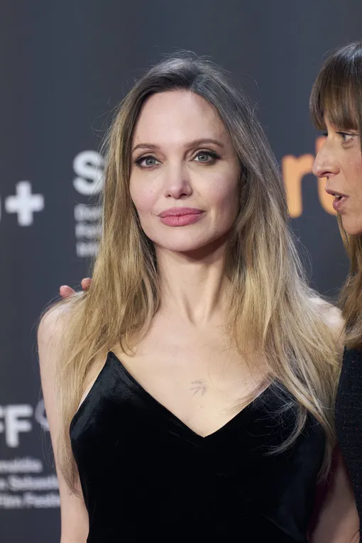 Анджелина Джоли