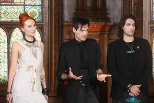 «Кто-то ещё смотрит из её глаз»: что будет в последней перед финалом «Битве сильнейших» «Кто-то ещё смотрит из её глаз»: что будет в последней перед финалом «Битве сильнейших»