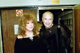 «Боре было бы приятно»: Алла Пугачева отправила букет на могилу друга