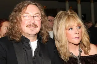 Игорь Николаев рассказал, как его и Аллу Пугачеву чуть не сбил автобус