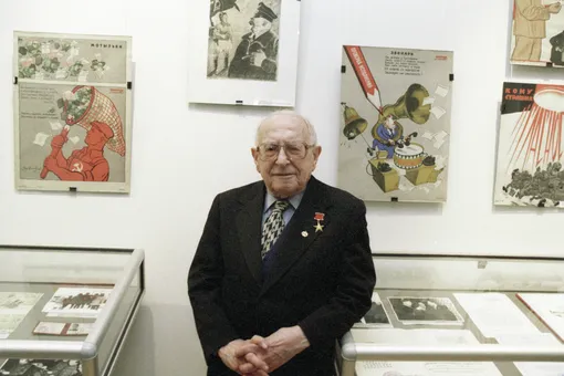 Последний мастер советской карикатуры: 125 лет Борису Ефимову — художнику и хроникёру века Последний мастер советской карикатуры: 125 лет Борису Ефимову — художнику и хроникёру века