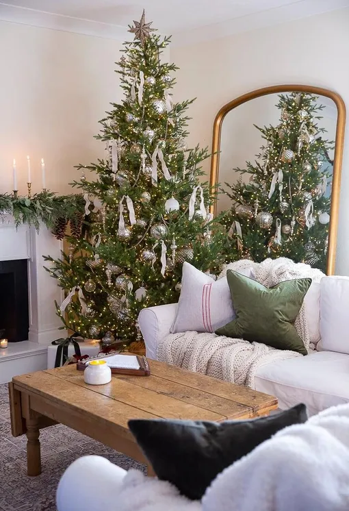 елка в гламурном стиле