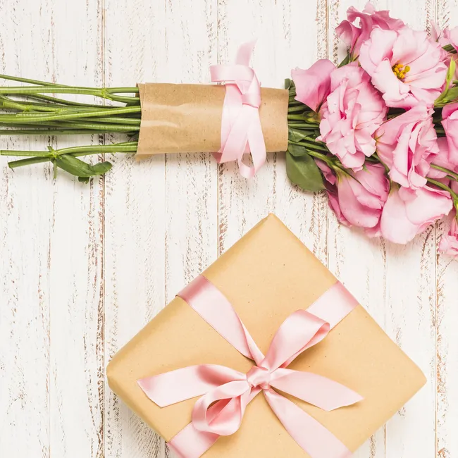 7 самых стойких: какие цветы подарить, чтобы дольше стояли в вазе?