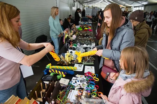 Благотворительный базар на выставке кошек фото Благотворительный базар на выставке кошек фото