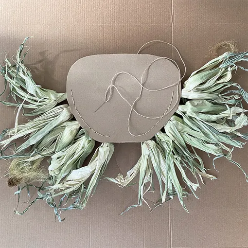 Птицы из кукурузных початков Птицы из кукурузных початков