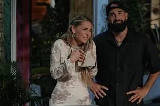 Жестокая большая игра и слёзы участников: чем завершился очередной выпуск шоу «Большой куш. Бангкок» Жестокая большая игра и слёзы участников: чем завершился очередной выпуск шоу «Большой куш. Бангкок»